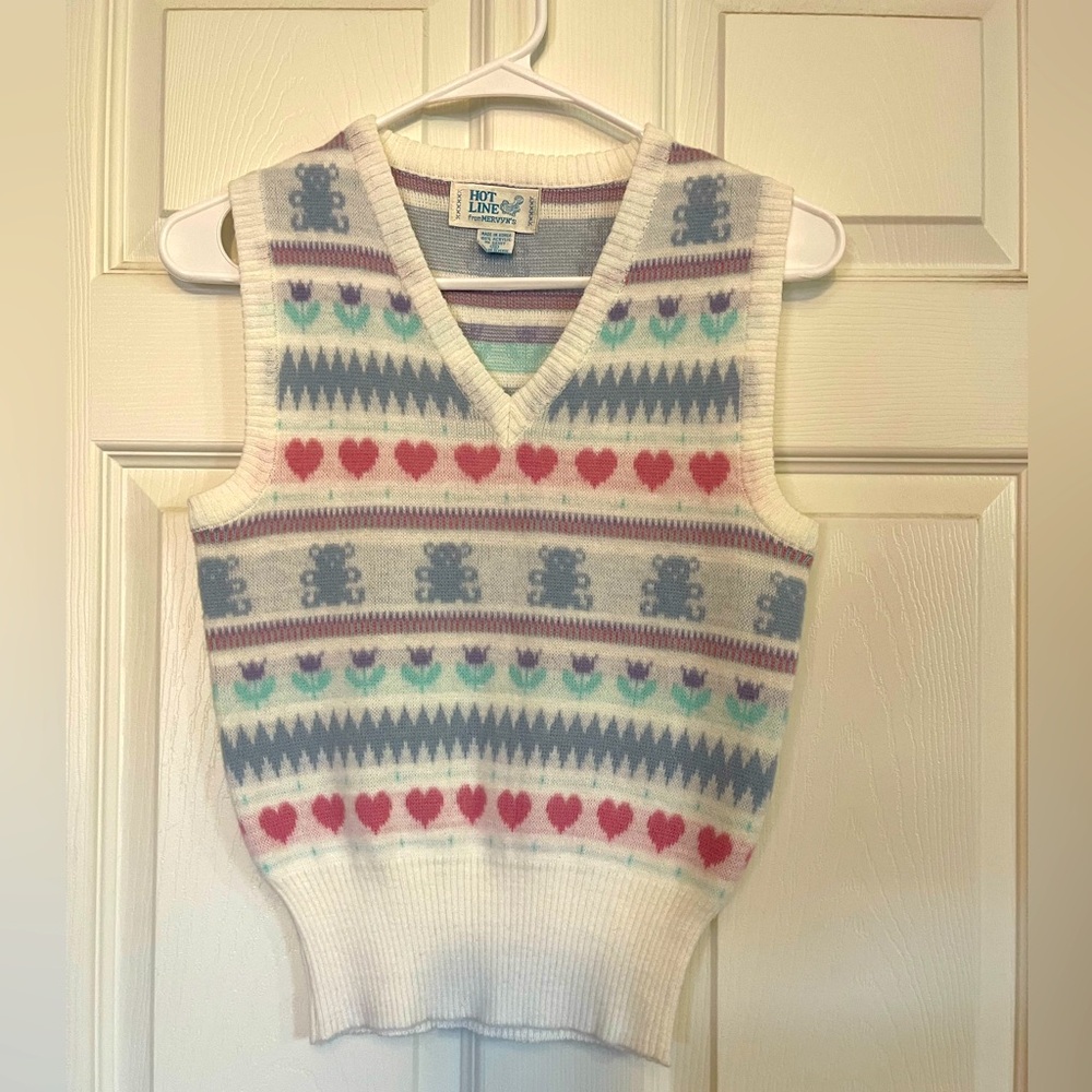 Hot Line From Mervyn’s Vintage Hearts And Bears Vest